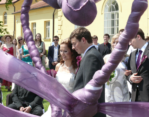 wedding_dragonfies_statues detail